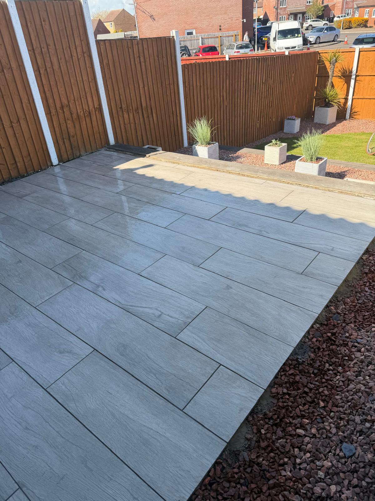 Porcelain patio installation